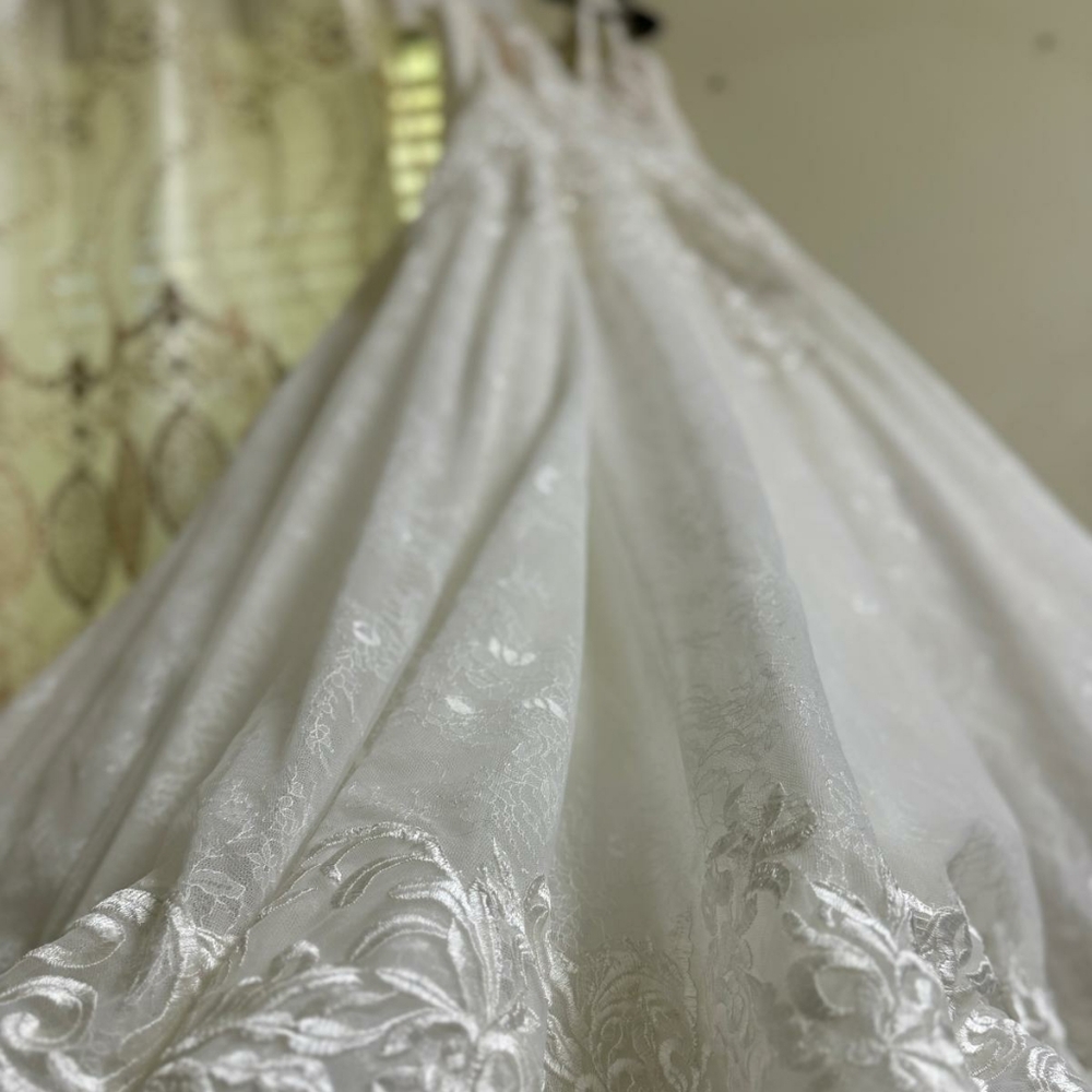 Wedding Dress/Ball Gown/Allure Bridal